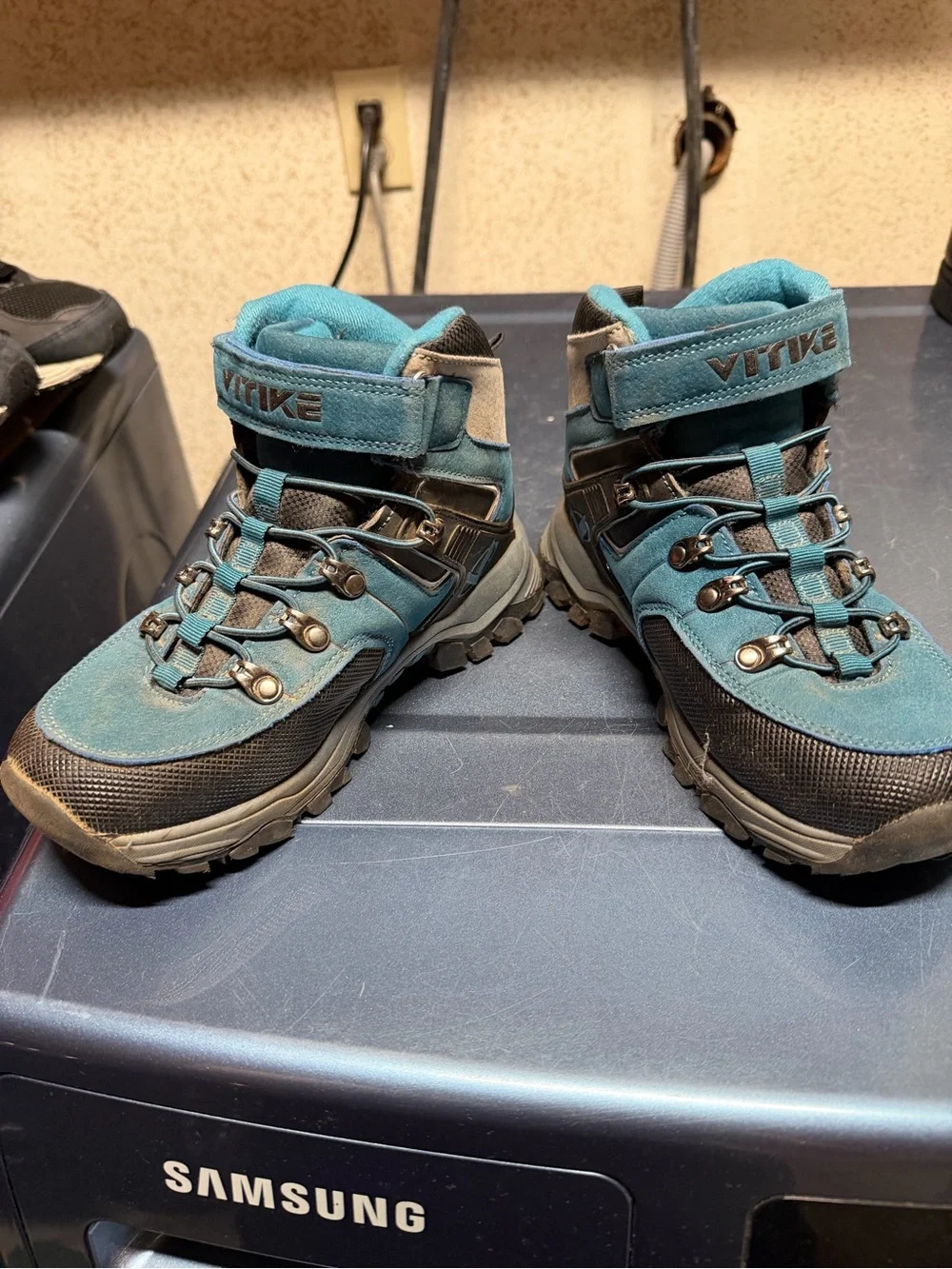 Vitike Teal and Black Kids Outdoor Boots - Secure Lace & Strap